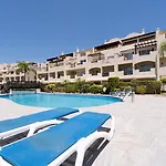 Cozy, 1 Bedroom Holiday Condo On The Sunny Riviera