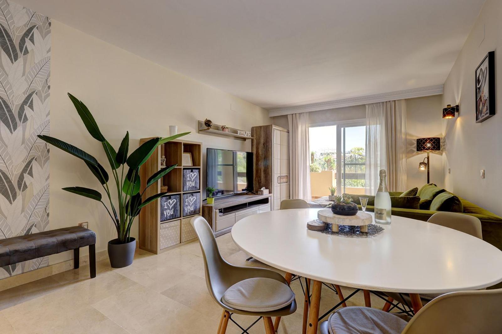 Apartamento Cozy, 1 Bedroom On The Sunny Riviera Málaga