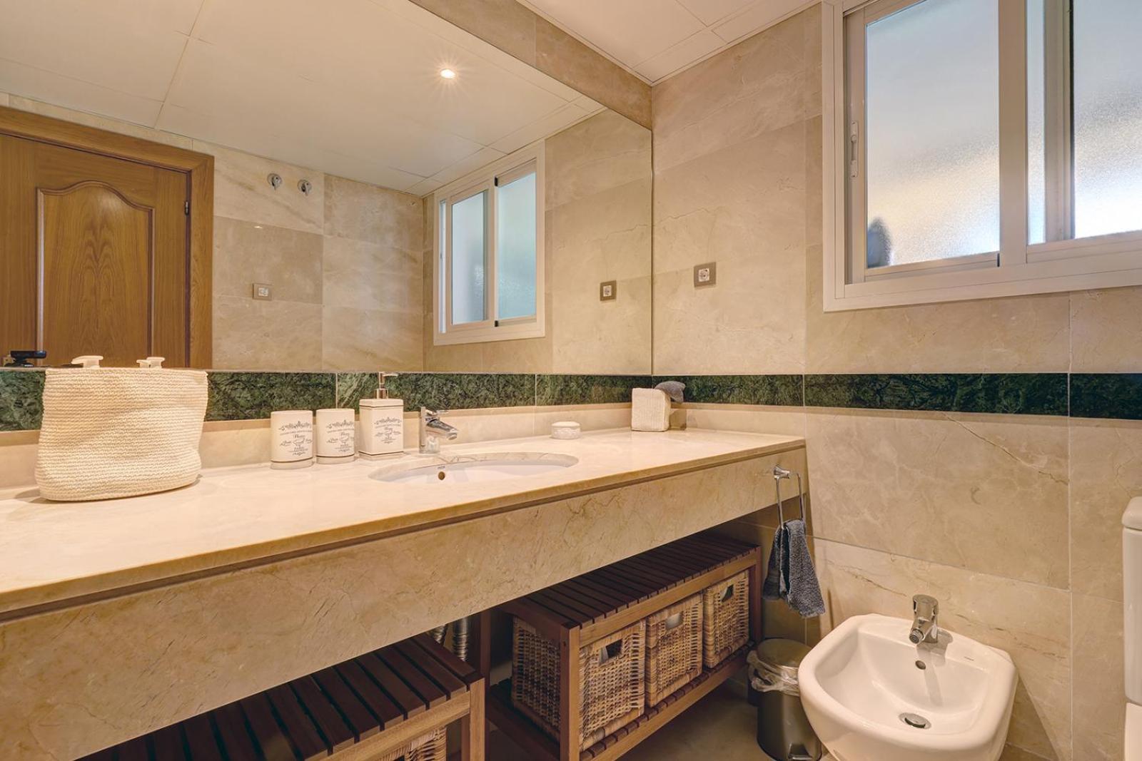 Apartamento Cozy, 1 Bedroom On The Sunny Riviera Málaga